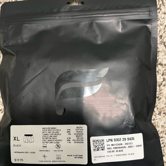NEW fabletics the 24-7 Boxer Brief in black size: XL - Picture 6 of 7